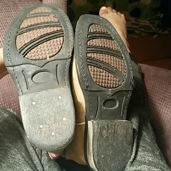 Boots - Picture 2 of 4